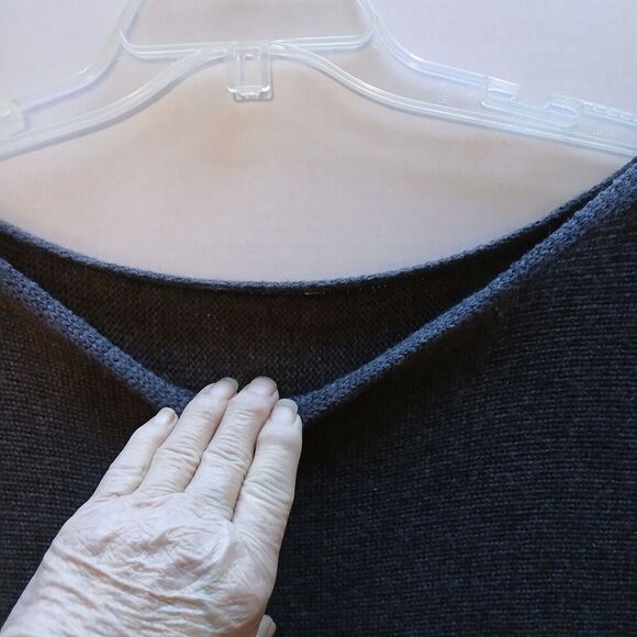 Gray Shirt Dress With Measurments, No size or Brand. This is Elegant, Business. - Picture 4 of 8